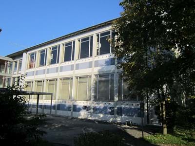 Ansicht der Turnhalle Gymnasium Weilheim Ansicht der Turnhalle Gymnasium Weilheim