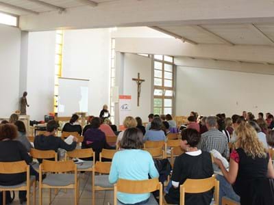 Teilnehmer beim Netzwerktreffen im Haus der Begegnung Teilnehmer beim Netzwerktreffen im Haus der Begegnung