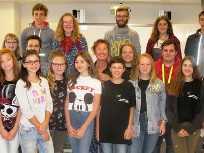 Teilnehmer des Schul-Medienscout-Projekts Mehrere Jugendliche