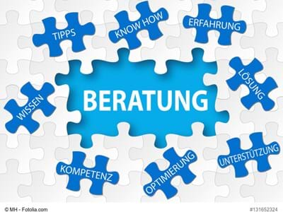 Puzzleteile mit Aufschrift Beratung, Unterstützung, Wissen....