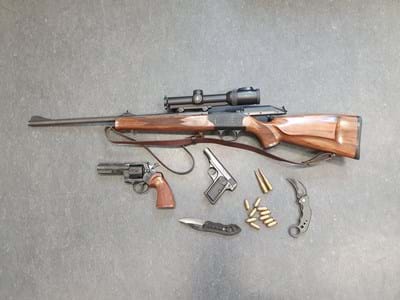 Verschiedene Waffen Verschiedene Waffen