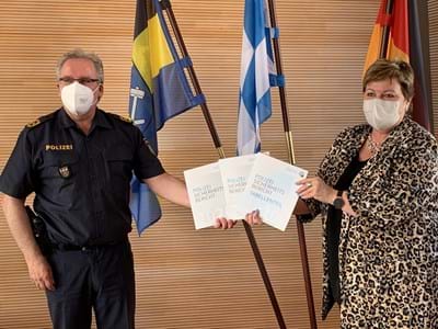 Polizeipräsident Robert Kopp und Landrätin Andrea Jochner-Weiß Polizeipräsident Robert Kopp und Landrätin Andrea Jochner-Weiß