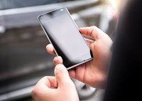 Smartphone in der Hand
