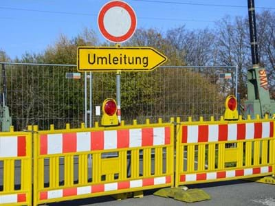 Umleitung mit Absprerrung