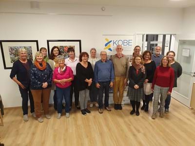 Kreativer Austausch in Bernried: Teilnehmerinnen und Teilnehmer des Treffens der Nachbar-schaftshilfen im Landkreis Weilheim-Schongau