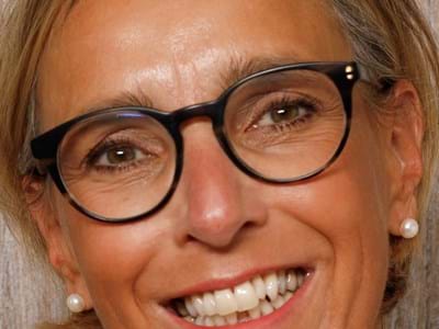 Referentin Katrin Dyballa Freiwilligenzentrum Augsburg Helfen online mit pragmatischen Tipps bei der Nachwuchssuche im Verein: die Referentinnen Katrin Dyballa