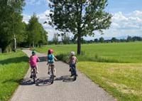 Radelnde Kinder Wielenbach