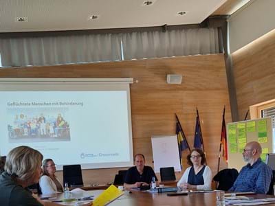 Migration & Behinderung Tauschten sich intensiv über Migration und Behinderung aus (v.li.): Ulrike Mangold, Katharina Droms, Wolfram Buttschardt, Anja Trützler und Christof Wurth