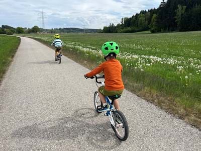 Erfolgreicher STADTRADELN-Auftakt im Landkreis Weilheim-Schongau: Groß und Klein treten fleißig in die Pedale, insgesamt sind es bereits über 4100 aktive Radler